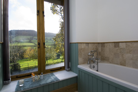 Image of the upstairs bathroom